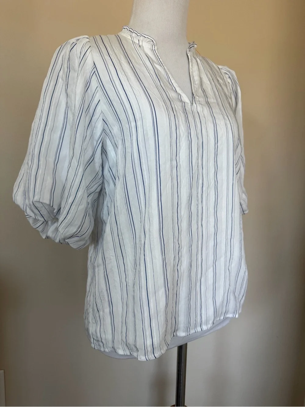 New-Ann Taylor pinstripe puff shoulder pullover blouse top-XS